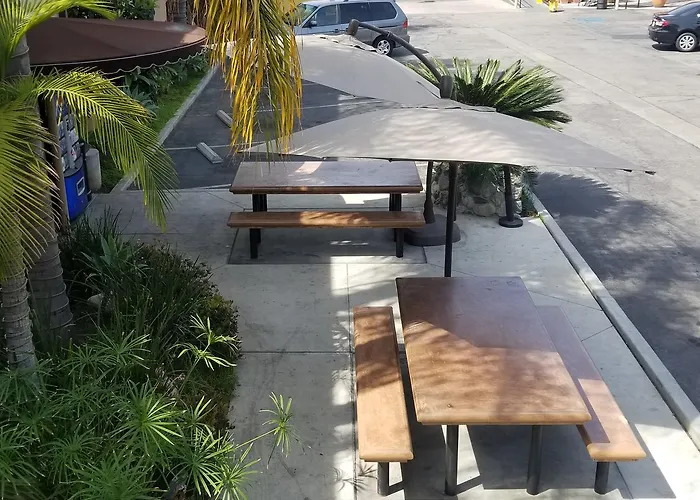 Casa Bella Inn Downtown La
